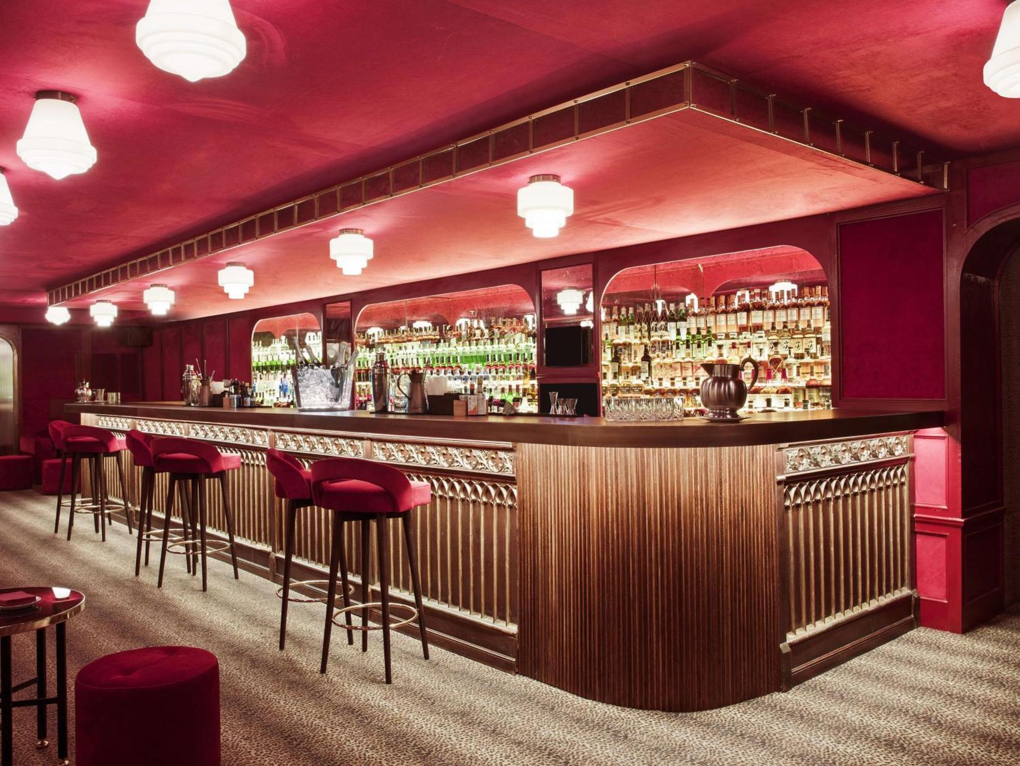 Nh Collection Madrid Suecia Otel Dış mekan fotoğraf The bar at the 2012 London Film Festival