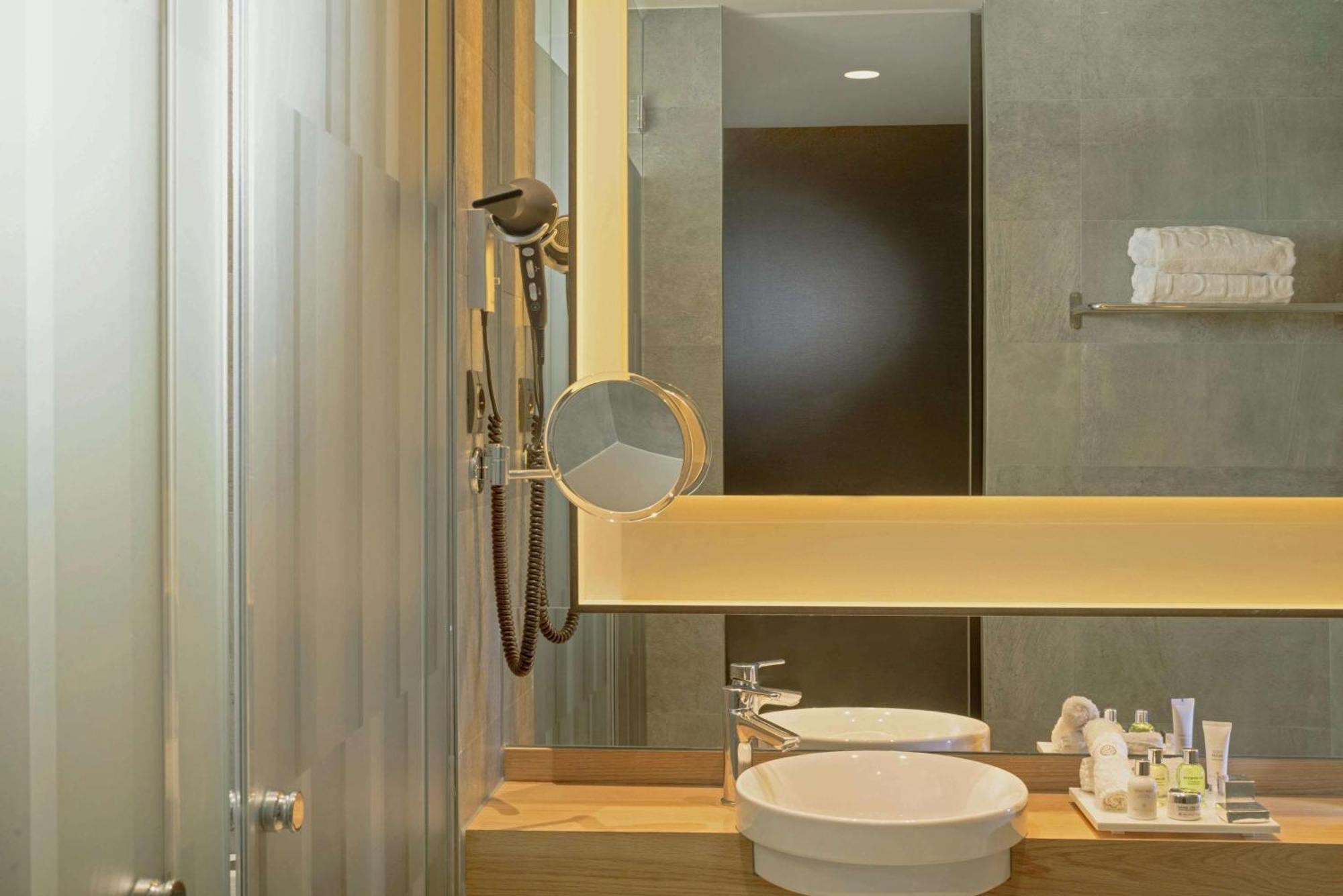 Nh Collection Madrid Suecia Otel Dış mekan fotoğraf Bathroom