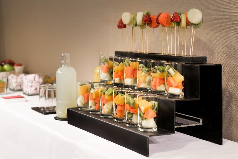 Nh Collection Madrid Suecia Otel Dış mekan fotoğraf Fruit salad